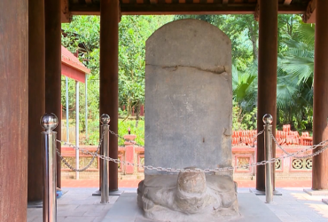 Bia chùa Sùng Phúc