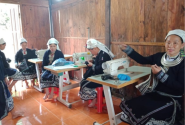 Nghề nhuộm vải chàm